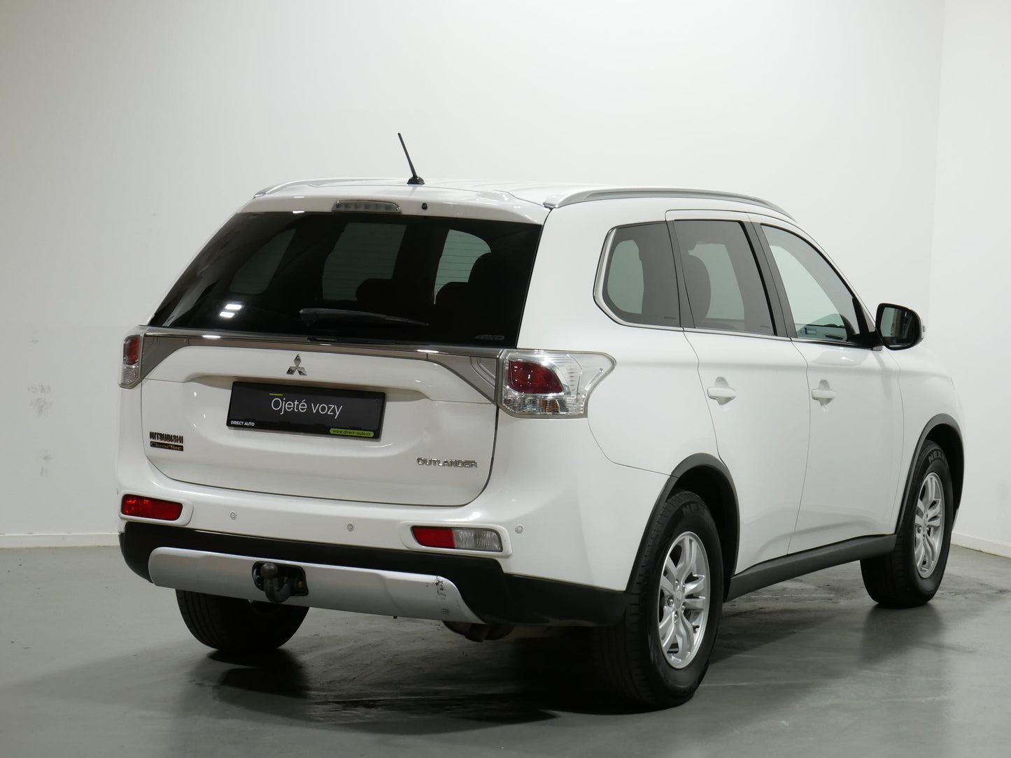 Mitsubishi Outlander 2.2 DI-D 110 kW Intense