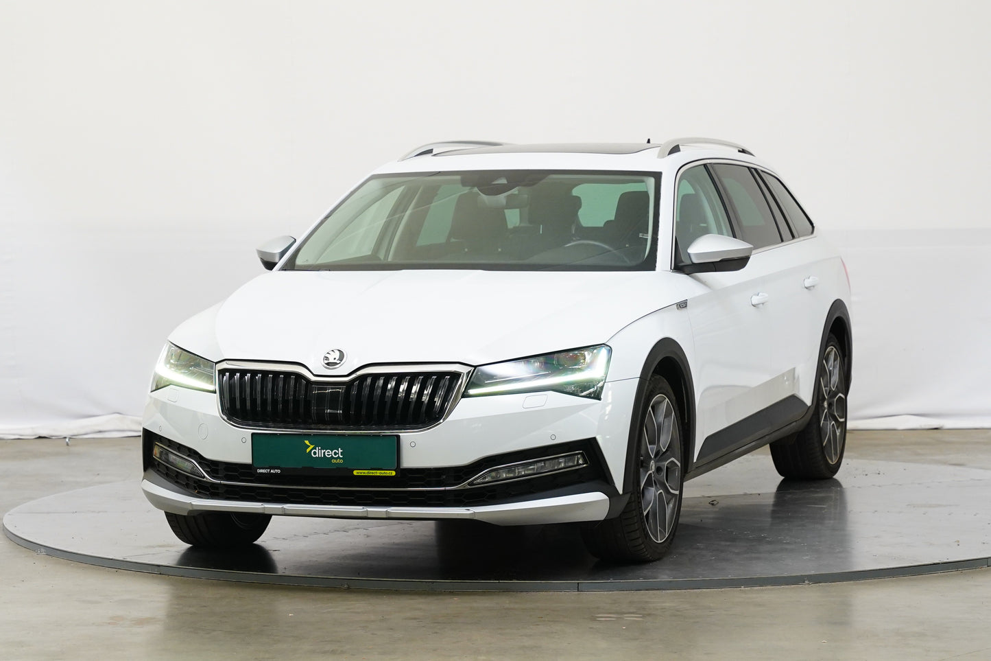 Škoda Superb 2.0 TSI 200 kW Scout