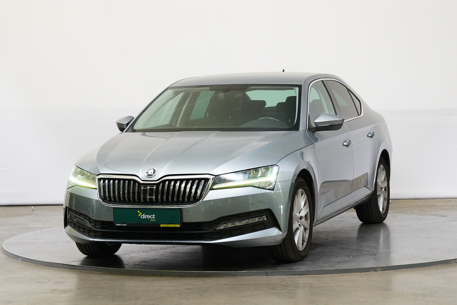 Škoda Superb 2.0 TDI 110 kW Ambition Plus – foto 1