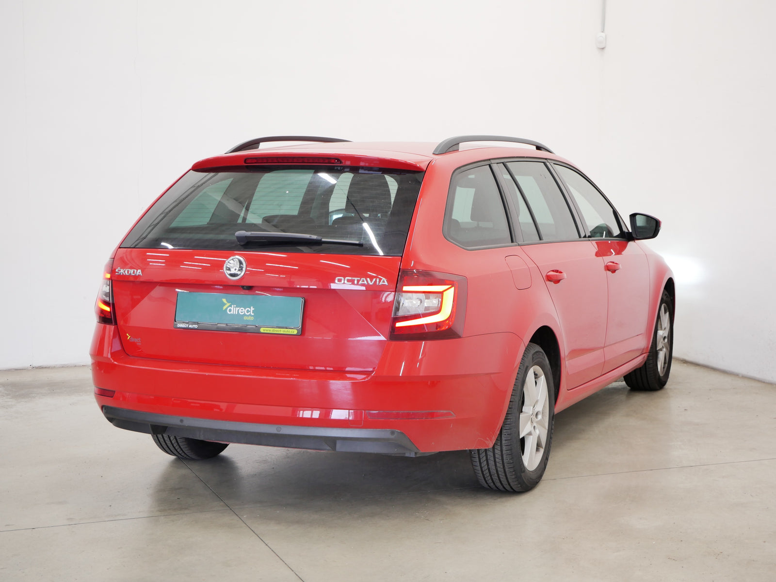 Škoda Octavia 1.6 TDI 85 kW Ambition – foto 2