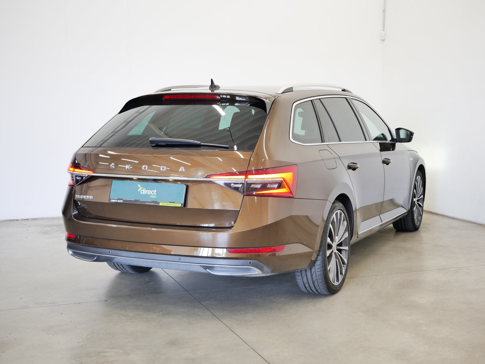 Škoda Superb 2.0 TDI 147 kW L&K – foto 2
