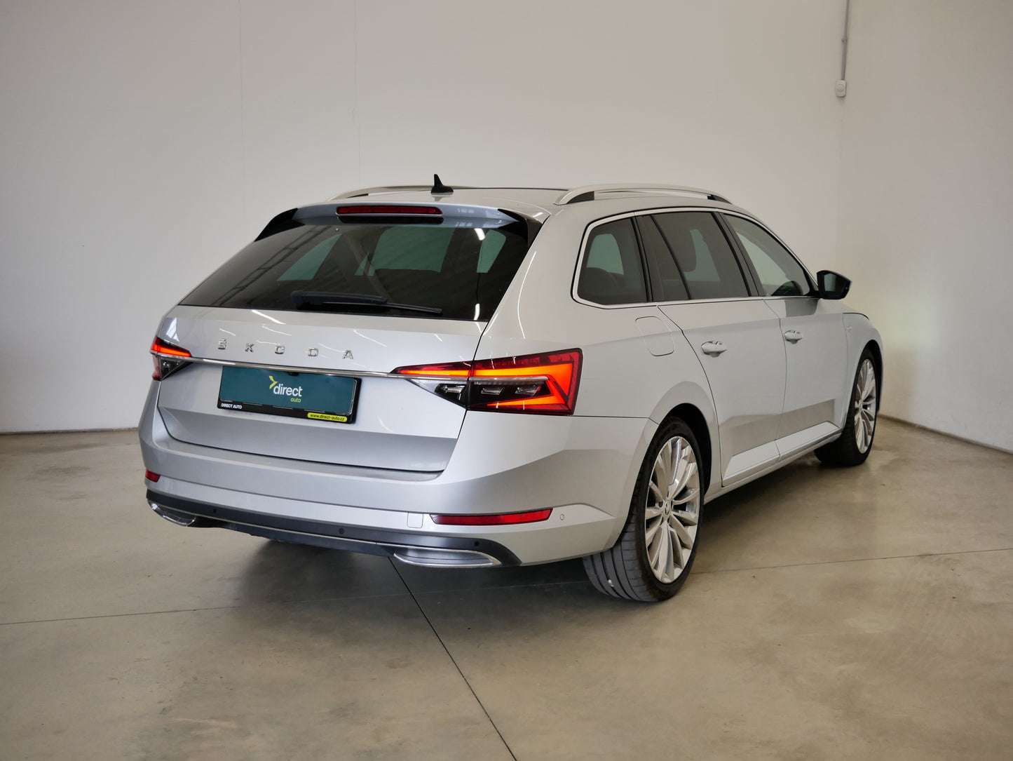 Škoda Superb 2.0 TDI 140 kW DSG 4x4 L&K