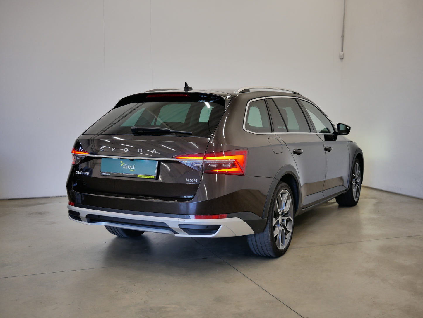 Škoda Superb 2.0 TDI 140 kW Scout