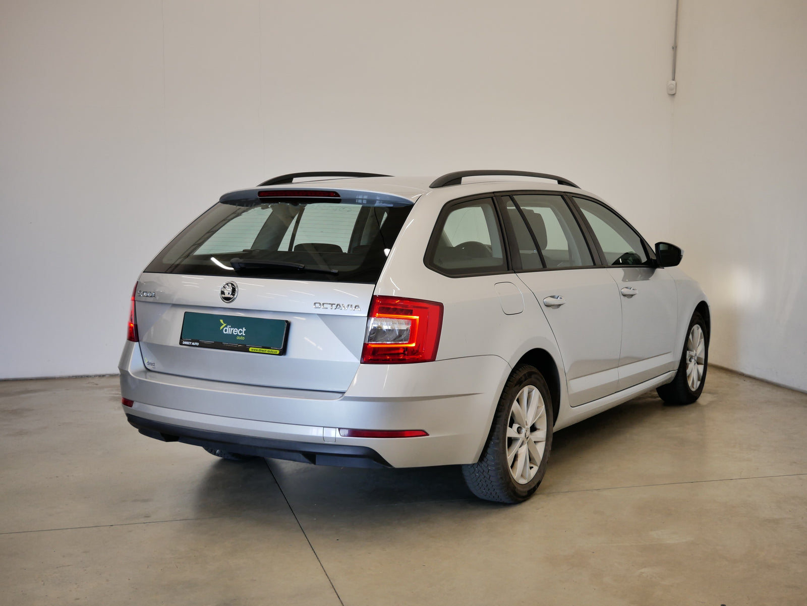 Škoda Octavia 1,6 TDi 85kW Ambition Plus – foto 2