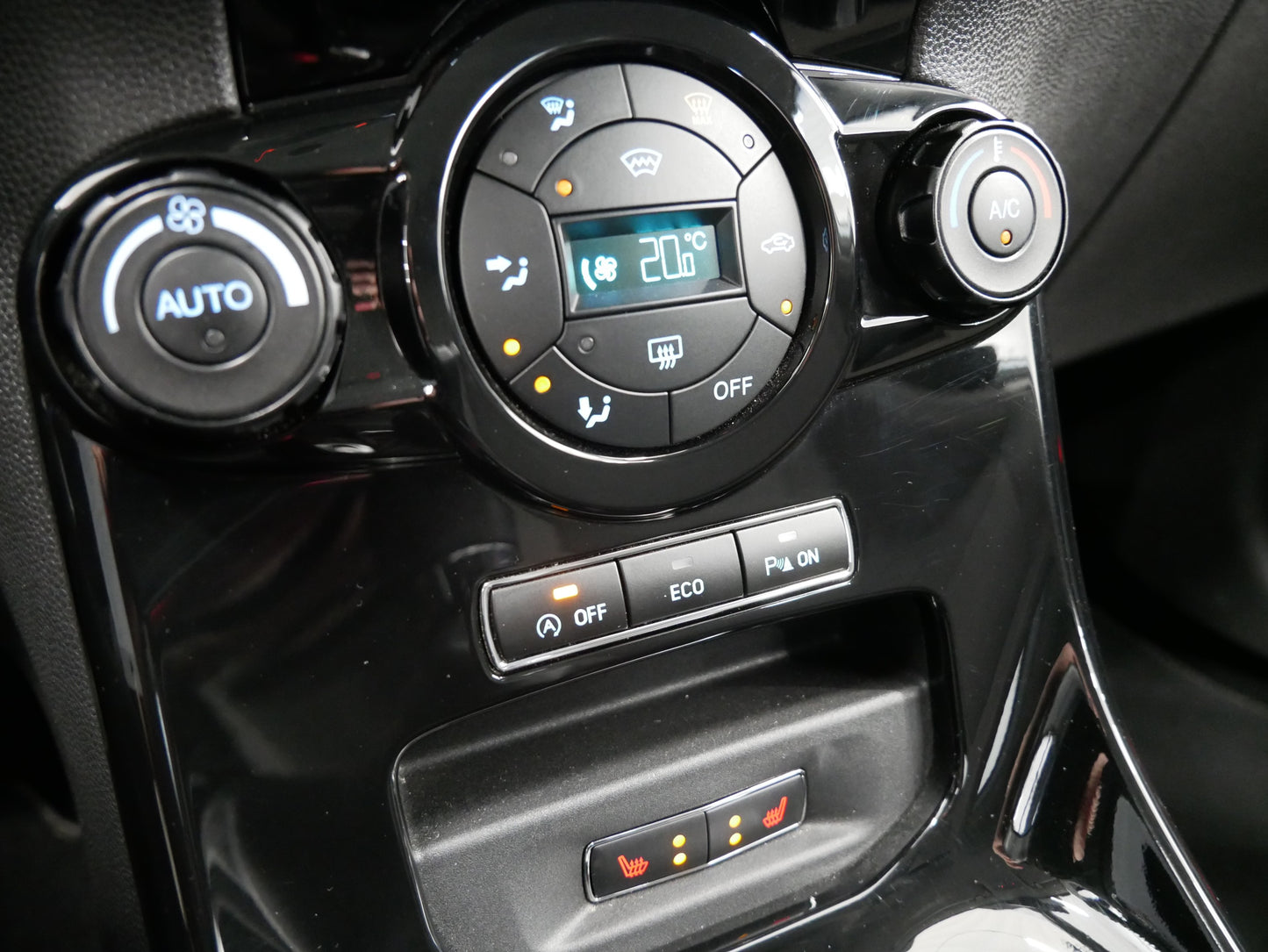 Ford Fiesta 1.0 EcoBoost 92 kW Titanium