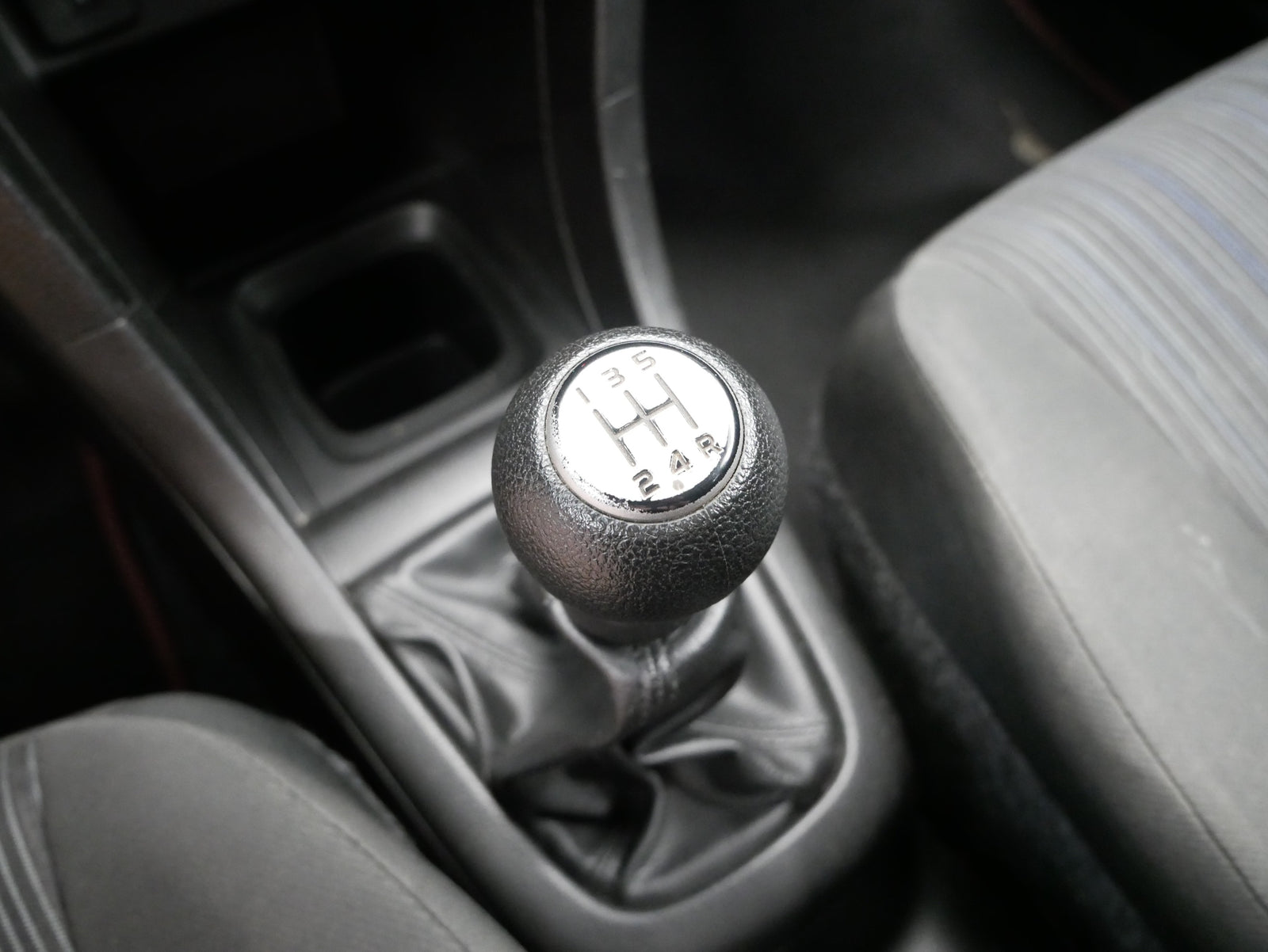 Suzuki Swift 1.2 i 66 kW Comfort – foto 20