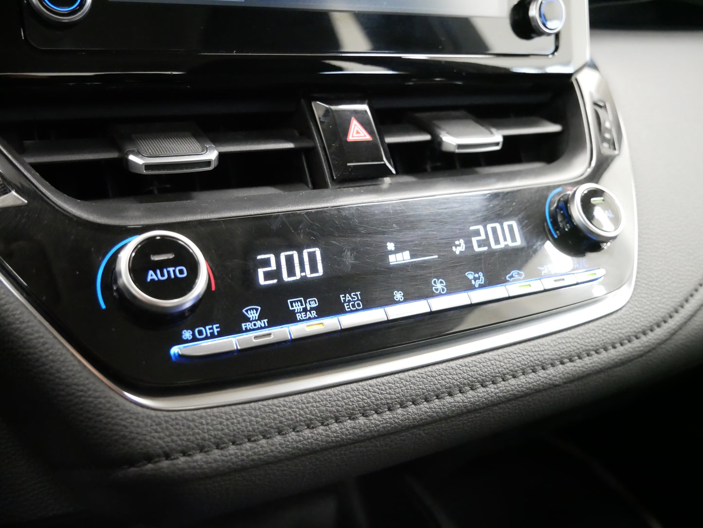 Toyota Corolla 1.8 E-CVT 72 kW Comfort