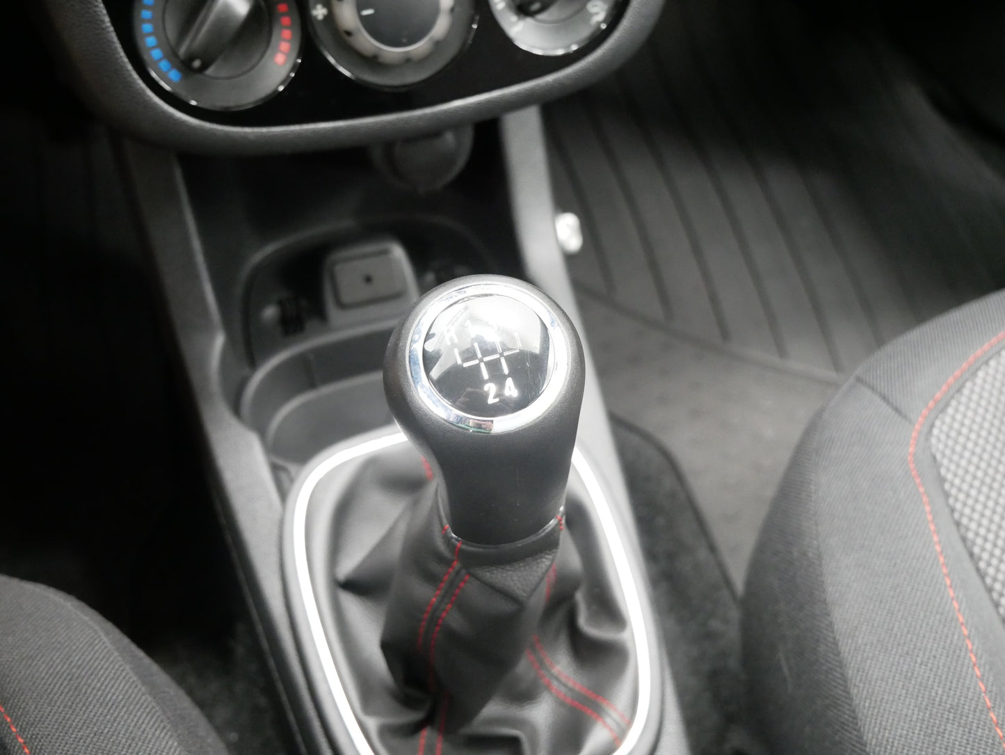 Opel Corsa 1.2 16V 63 kW