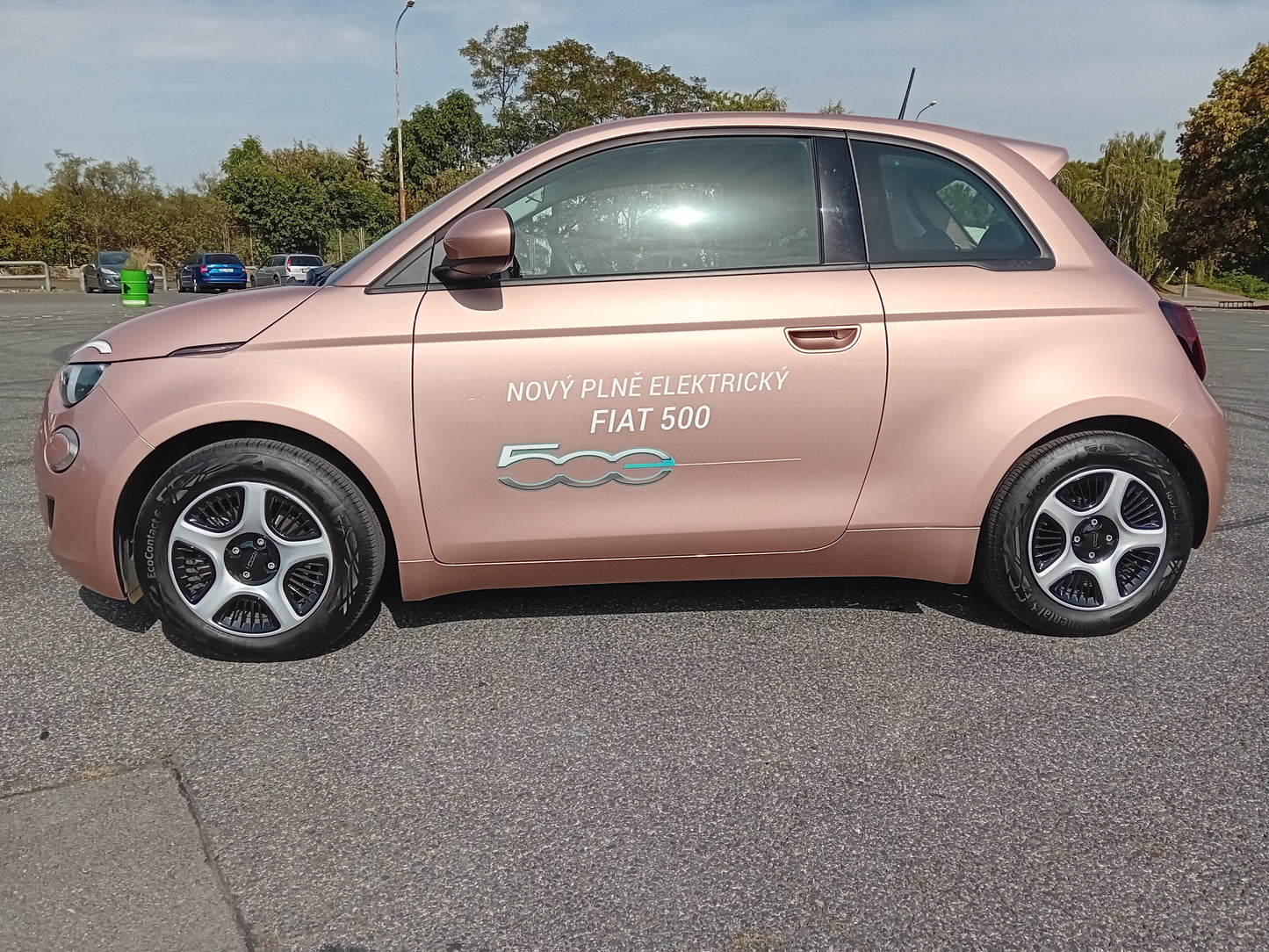 Fiat 500e BEV 3+1 Passion 42kWh dojezd ve městě až 320km