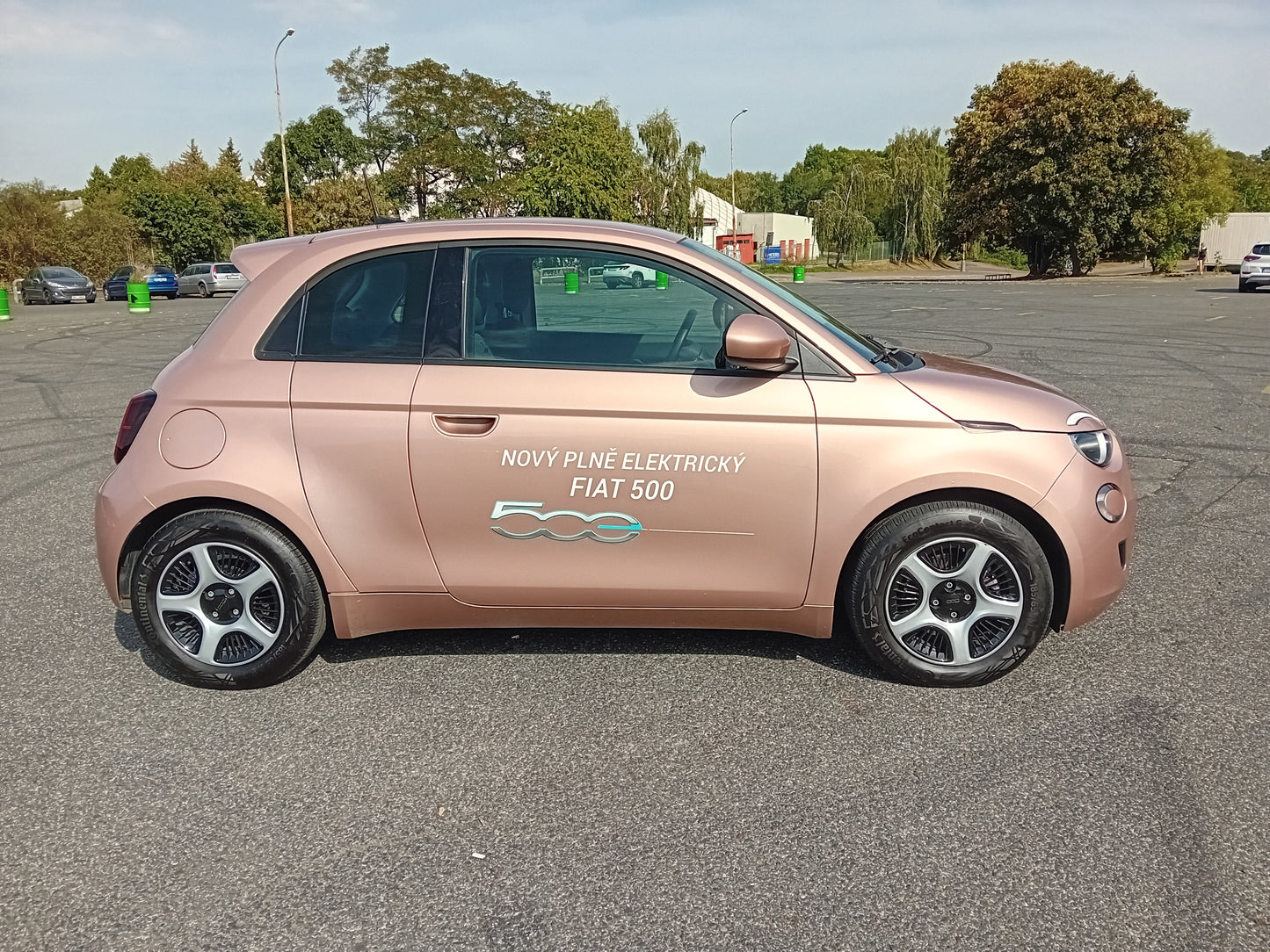 Fiat 500e BEV 3+1 Passion 42kWh dojezd ve městě až 320km