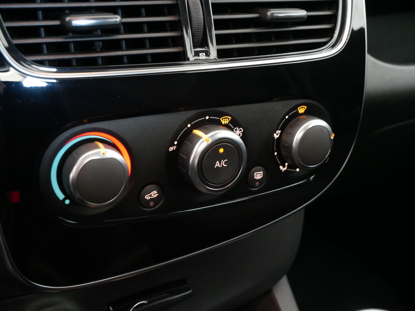 Renault Clio 0.9i 56 kW