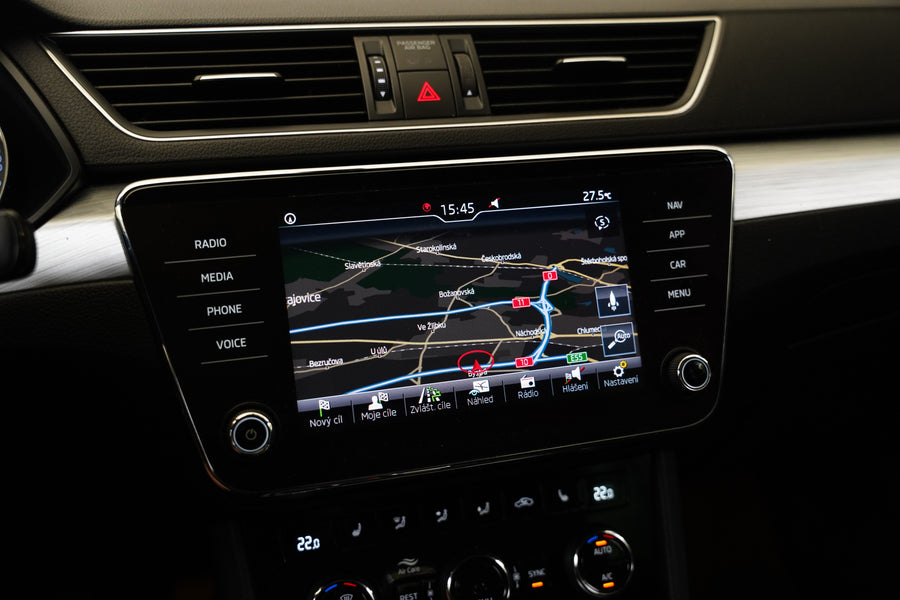 Škoda Superb 2.0 TDI 110 kW Ambition Plus – foto 20