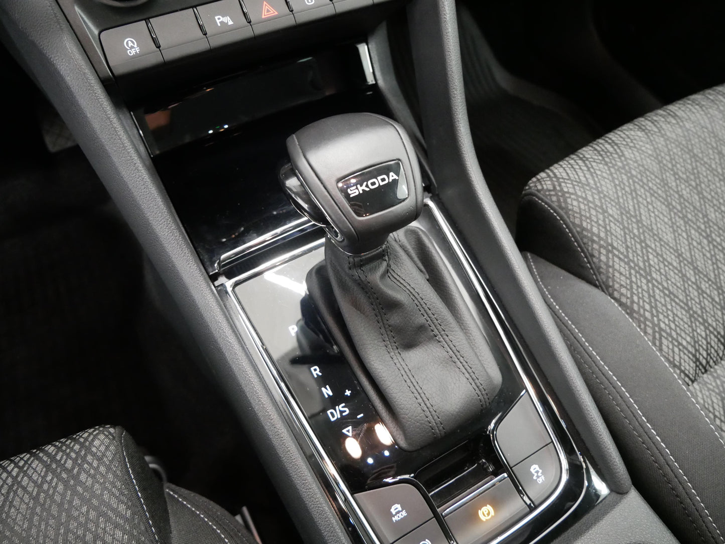 ŠKODA Karoq 1.5 TSI 110 kW TOP Selection