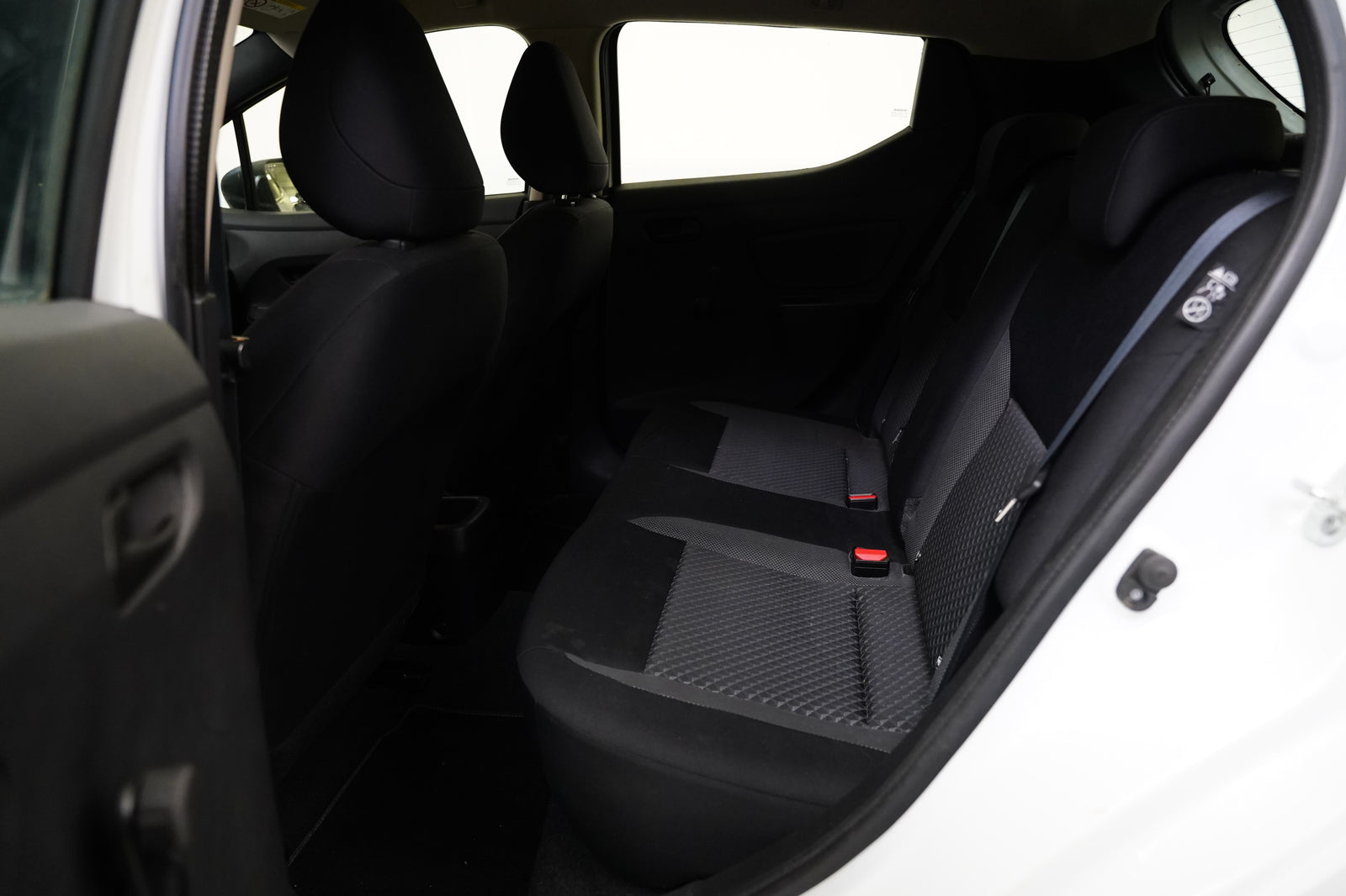 Nissan Micra 1.0 i 52 kW Visia Plus – foto 20