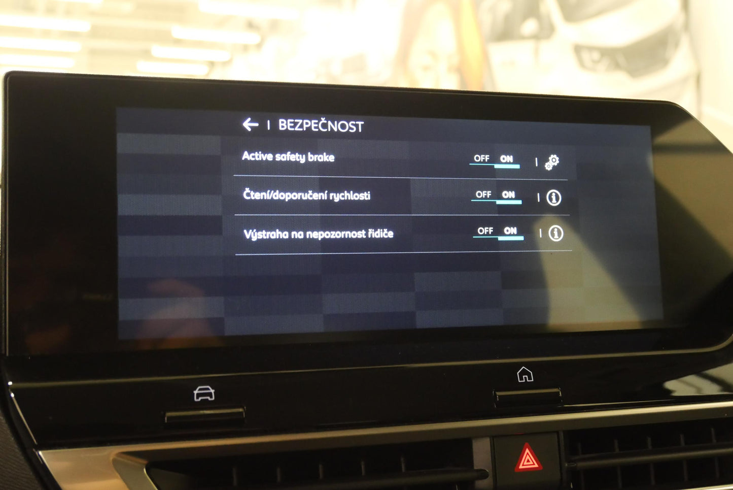 Citroën C4 1.2 PureTech 75 kW Live Pack