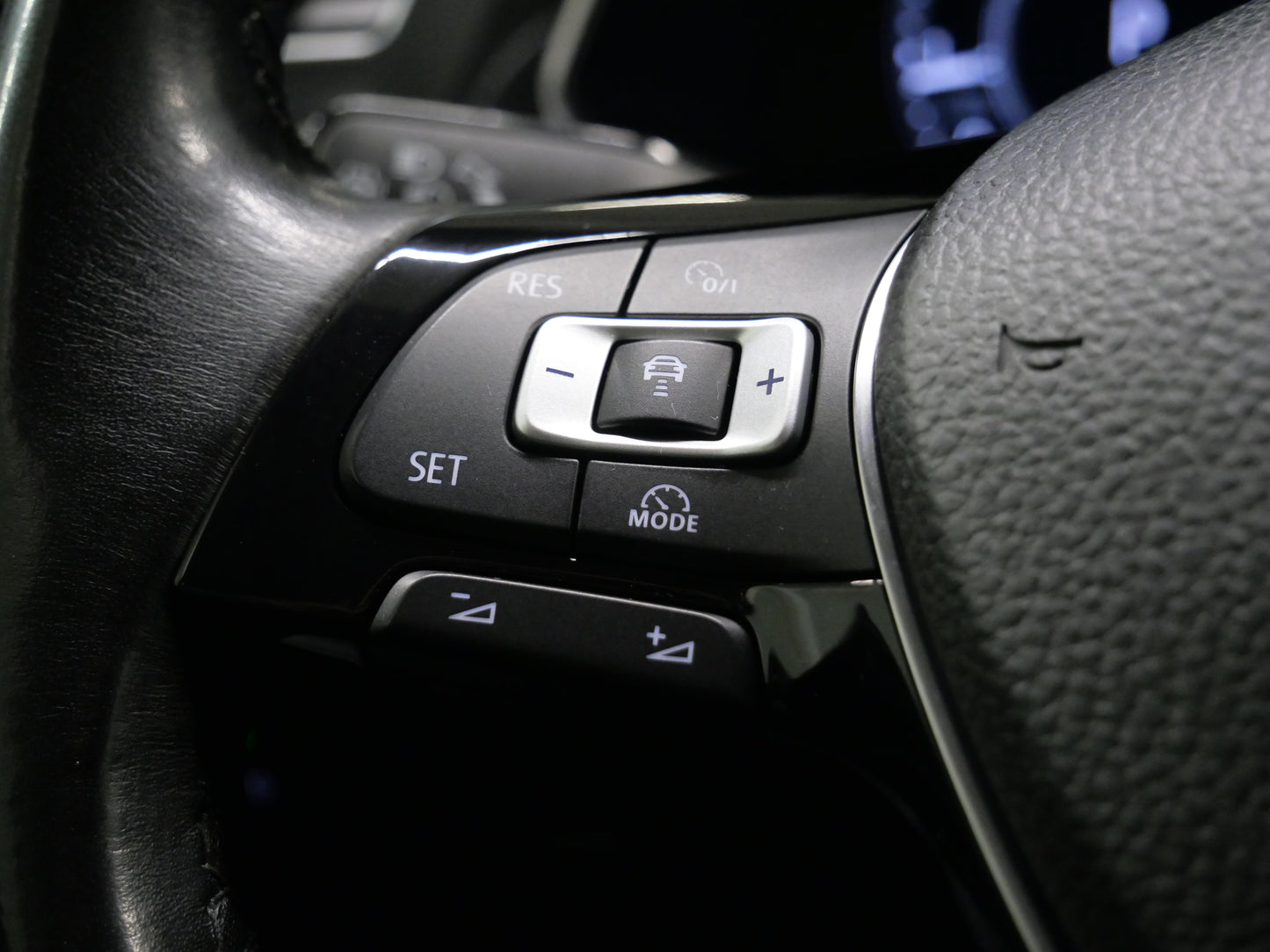 Volkswagen Tiguan 2.0 TSI 132 kW Sound