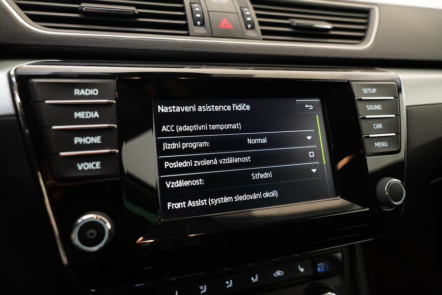 Škoda Superb 2.0 TDI 110kW Ambition – foto 20