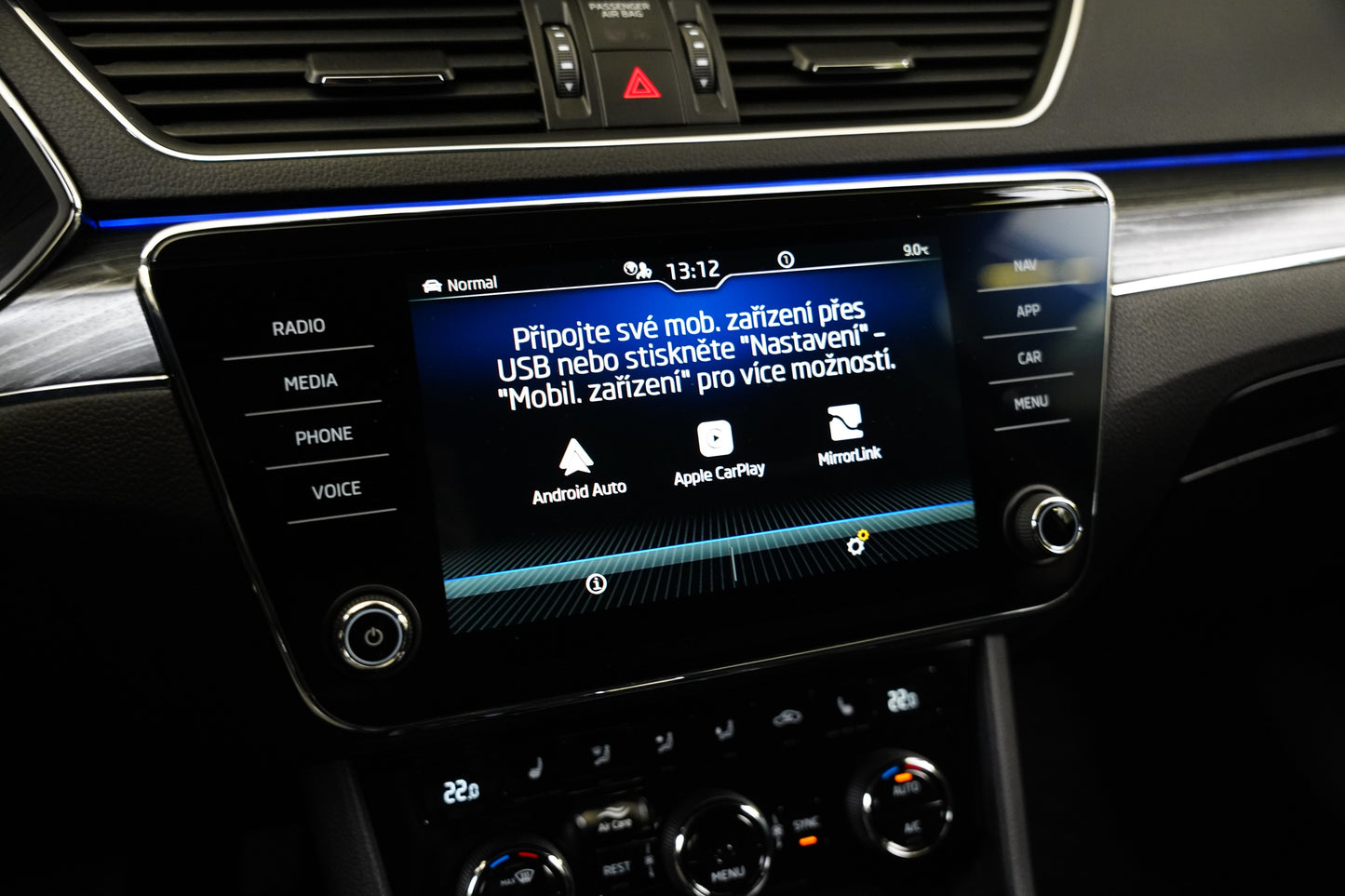 Škoda Superb 2.0 TDI 110 kW DSG Style Plus