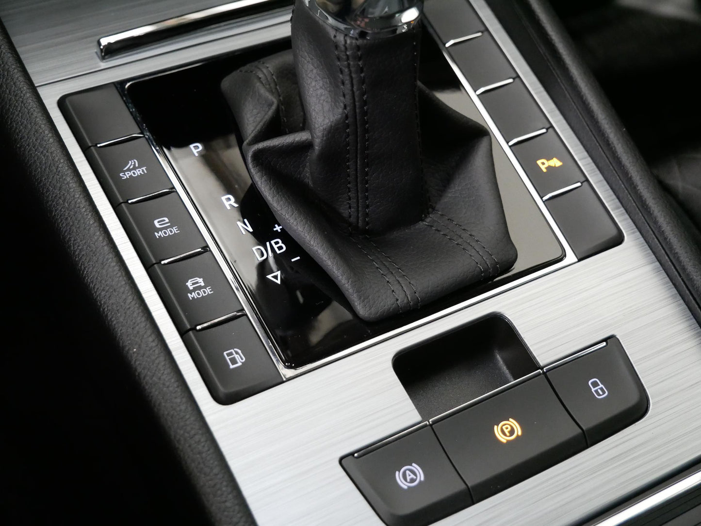 Škoda Superb 1.4 TSI iV 115 kW Ambition
