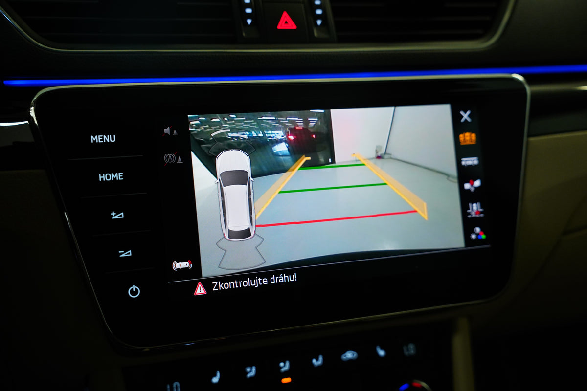 Škoda Superb 2.0 TDI 140 kW DSG L&K – foto 20