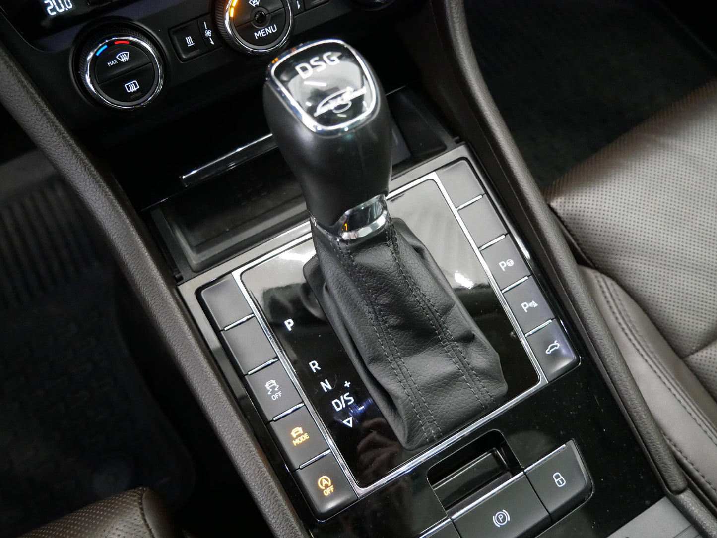 Škoda Superb 2.0 TDI 140 kW 4x4 L&K