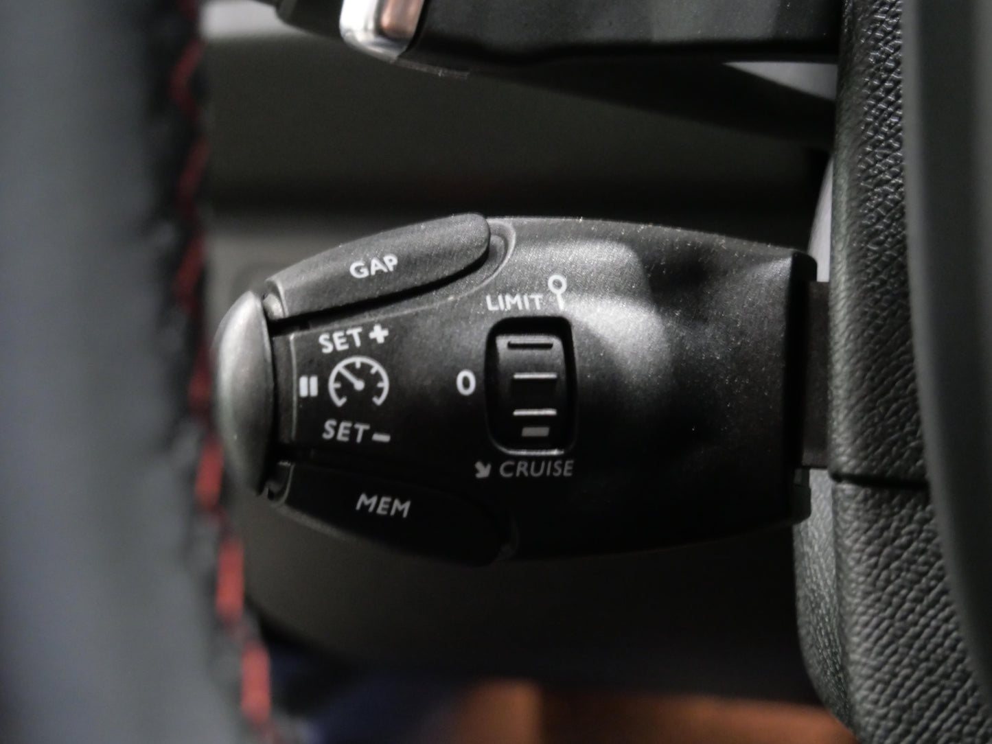 Peugeot 308 1.2 PureTech 96 kW GT LINE