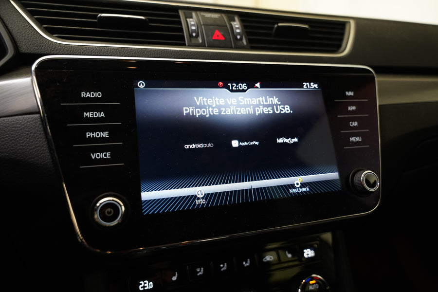 Škoda Superb 2.0 TSI 140kW Style Combi DSG – foto 20