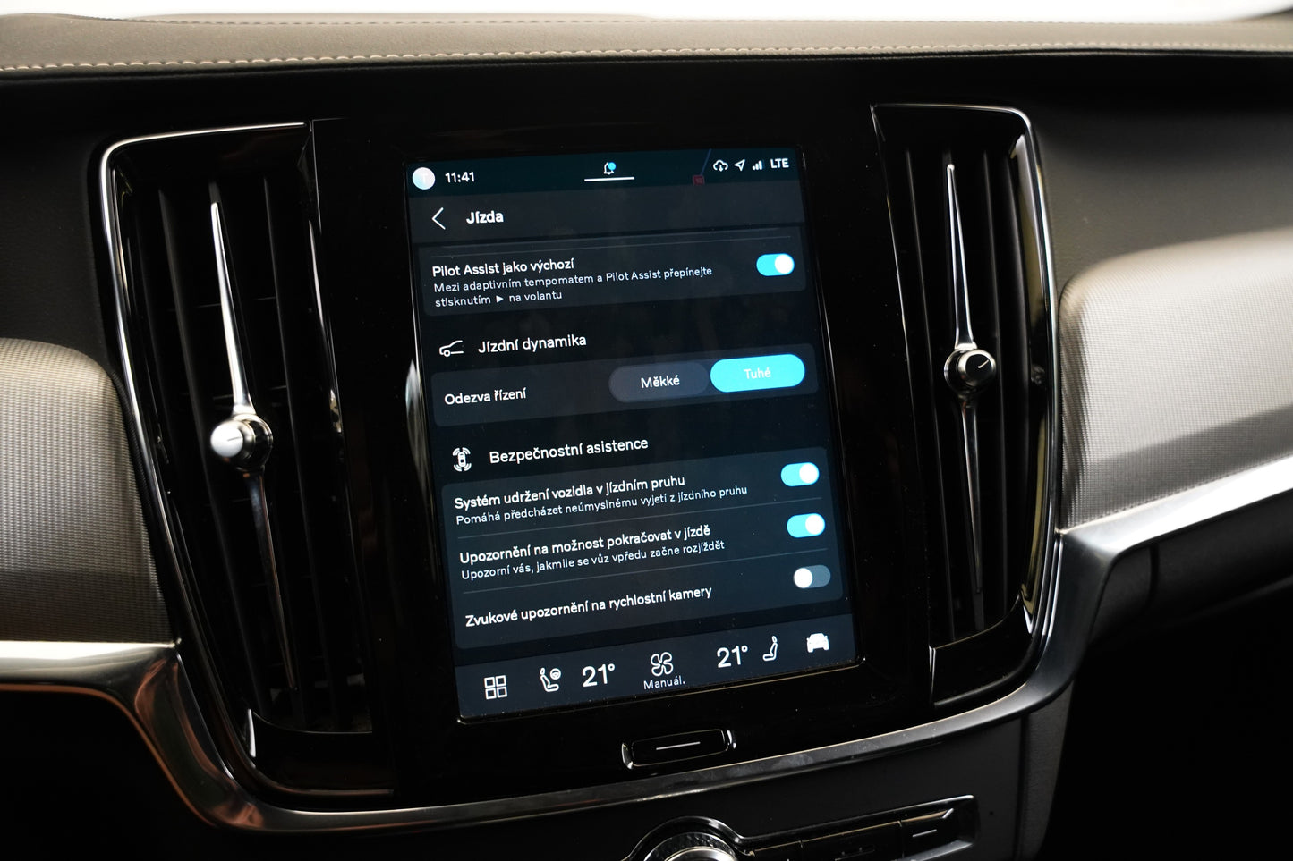 Volvo V90 2.0 B4 145 kW R-Design