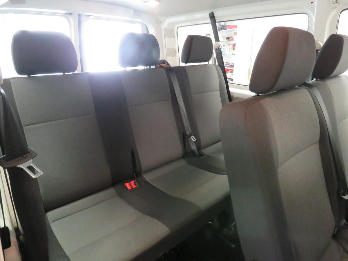 Volkswagen Transporter Kombi 2.0 TDI 110 kW