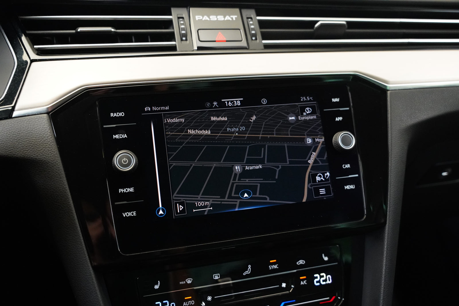 Volkswagen Passat 2.0 TDI 147 kW Elegance – foto 20