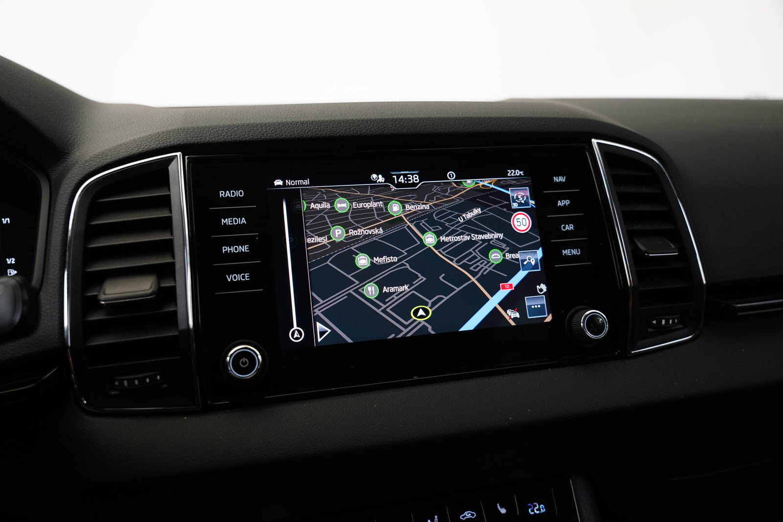 Škoda Karoq 1.5 TSI 110 kW Top Selection – foto 20