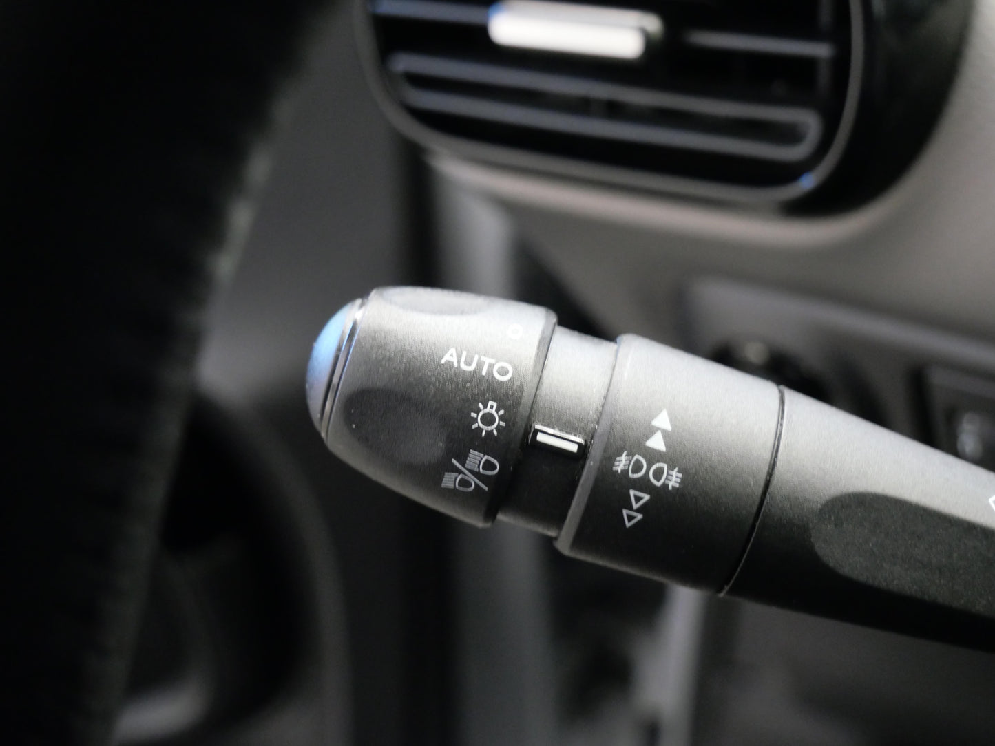 Citroën C4 Cactus 1.2 VTI 60 kW Shine