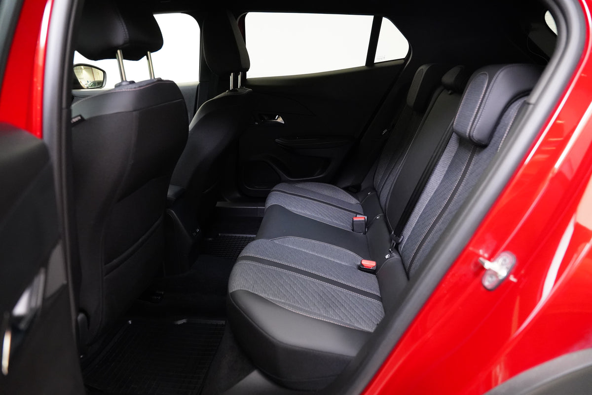 Peugeot 2008 1.2 PureTech 74 kW ALLURE – foto 20