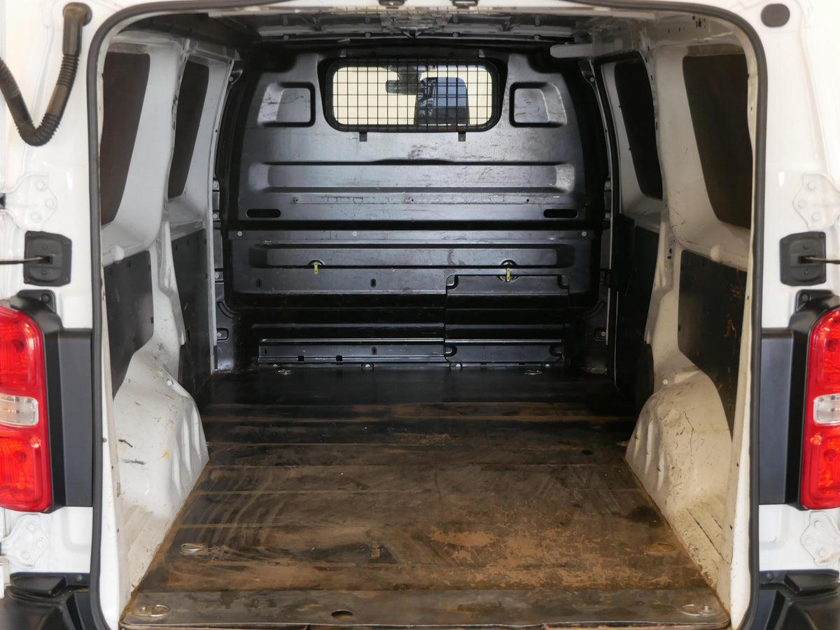 Toyota Proace 2.0 D-4D L3H1 3 místa