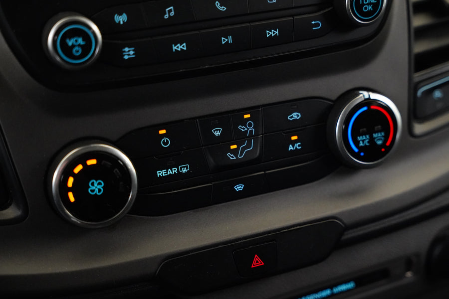 Ford Tourneo Custom 2.0 TDCI 77 kW – foto 20