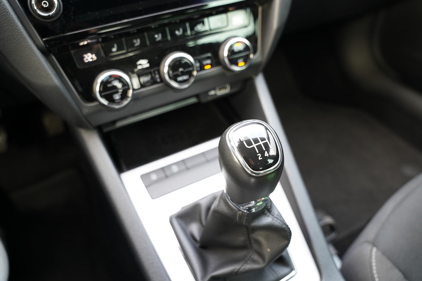 Škoda Octavia Combi 1.0 TSI 85 kW AmbTour