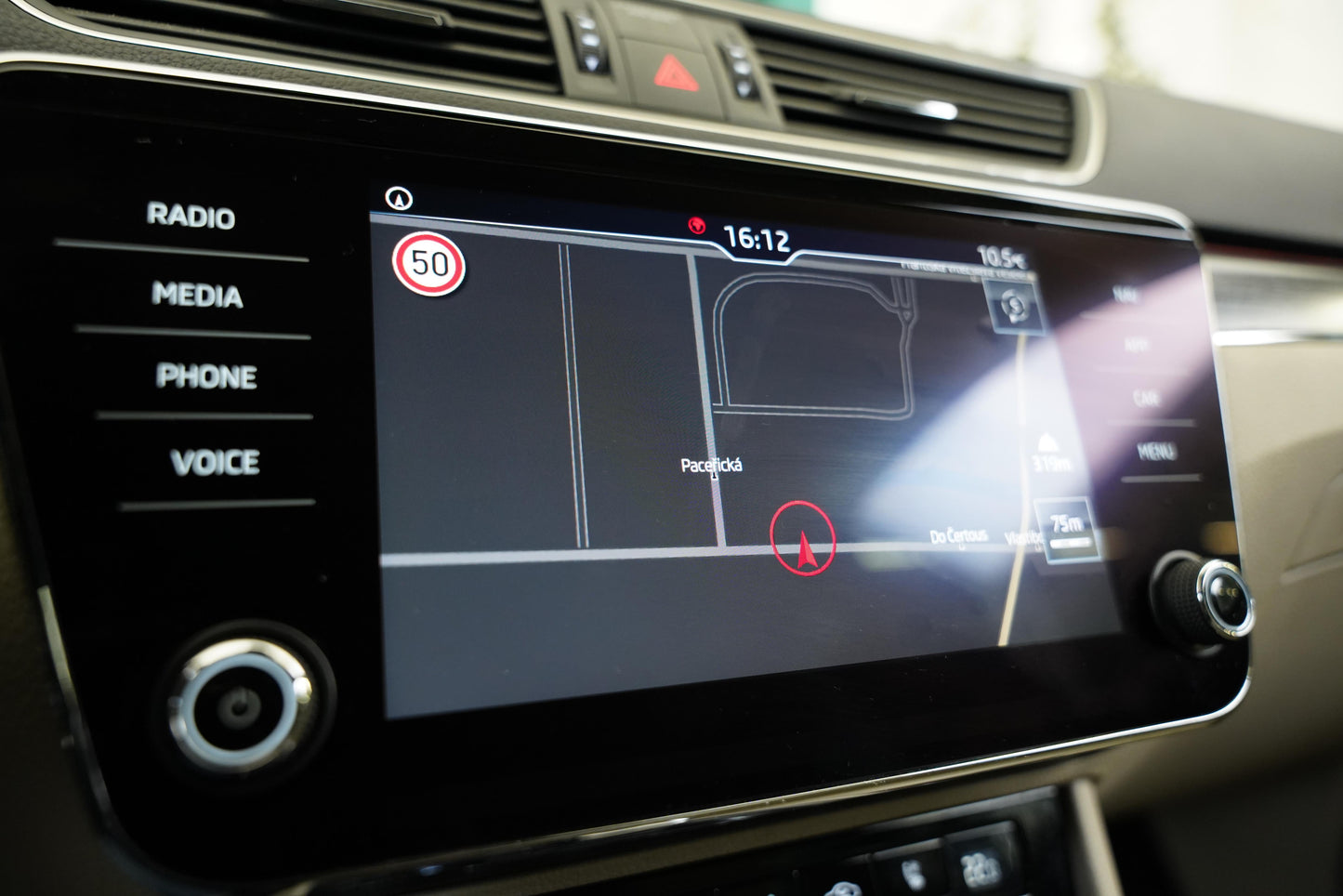 Škoda Superb 2.0 TDI 110 kW Style