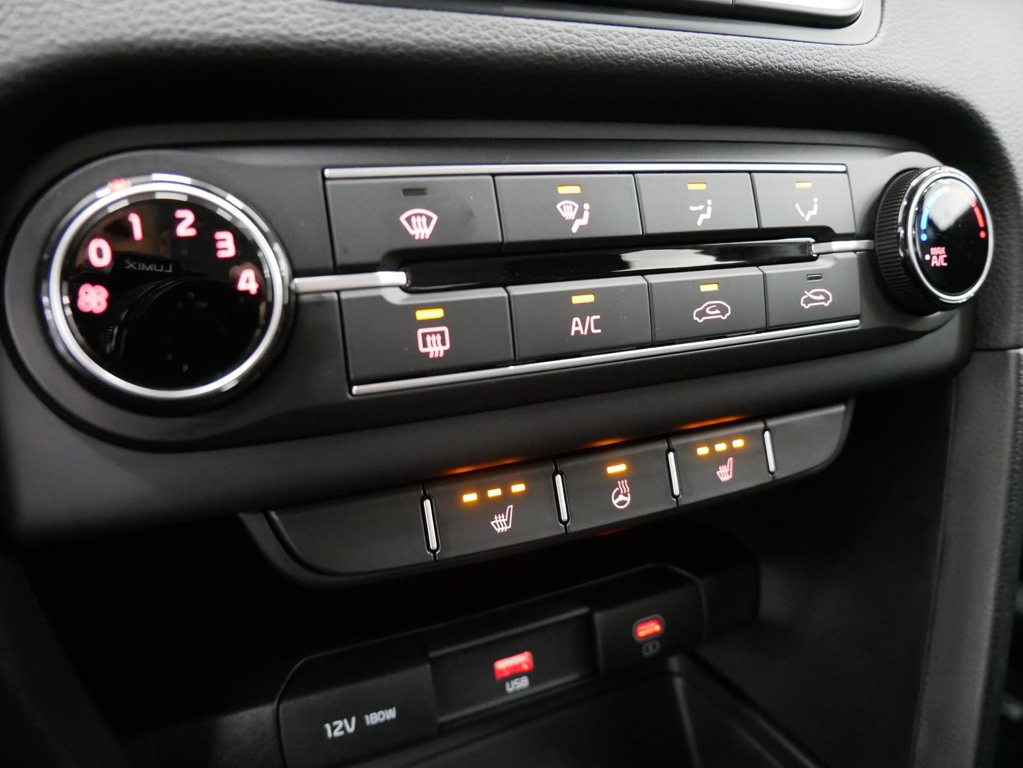 Kia Ceed 1.0 T-GDI 74 kW Spin