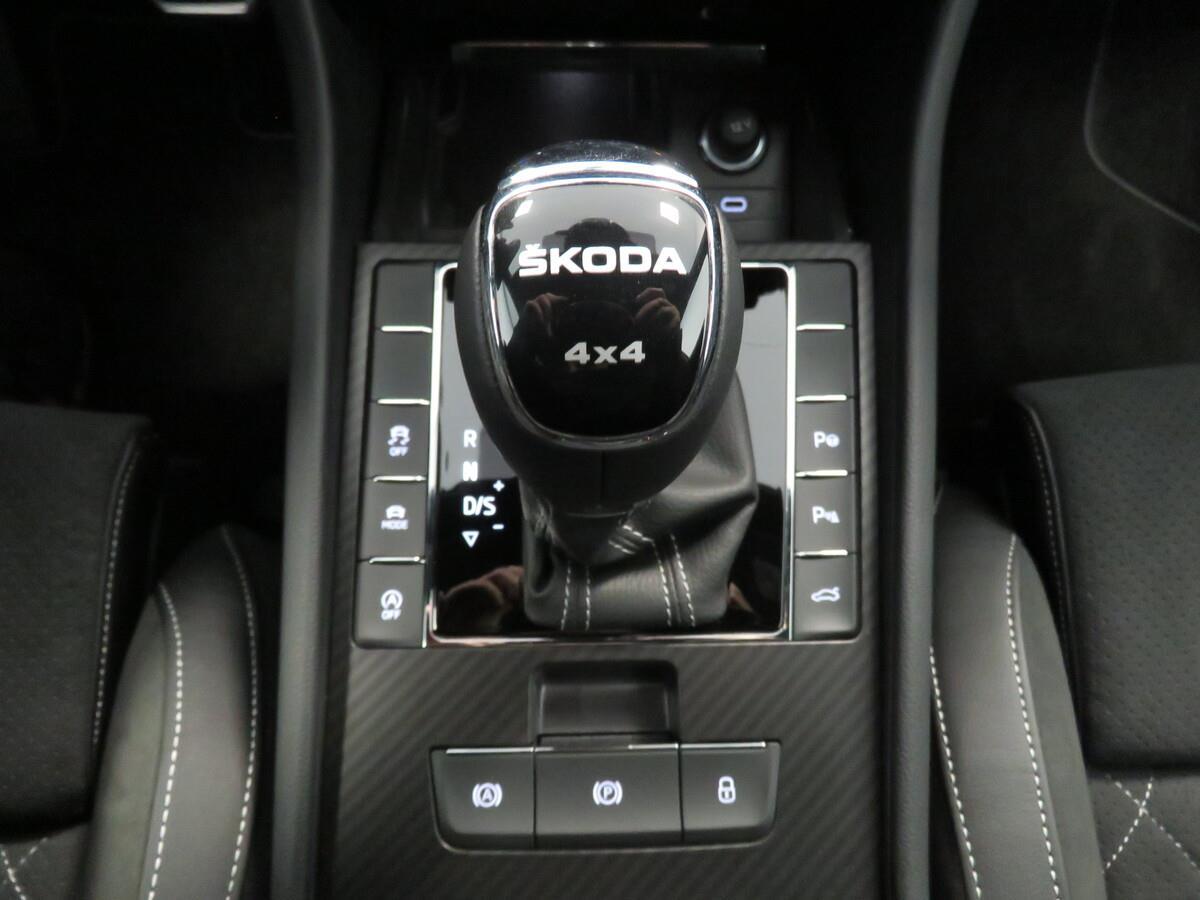 Škoda Superb 2.0 TSI 206 kW Sportline