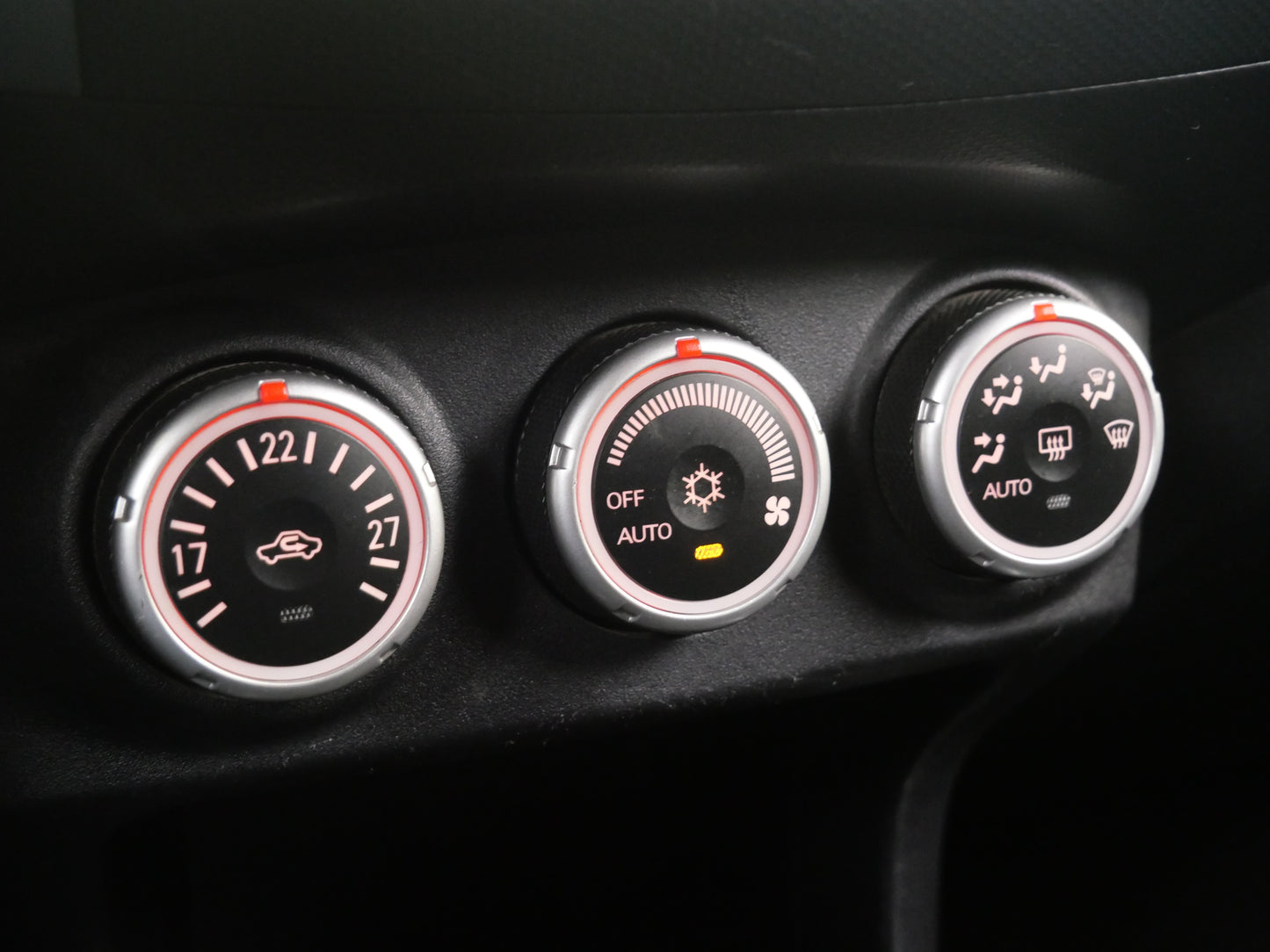 Citroën C-Crosser 2.2 HDi 115 kW Exclusive