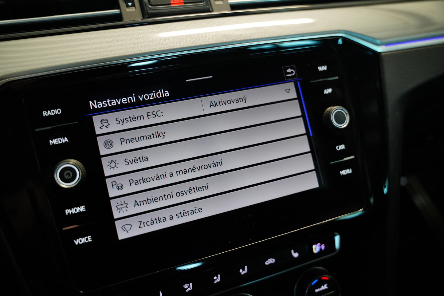 Volkswagen Passat 2.0 TDI 110 kW Business