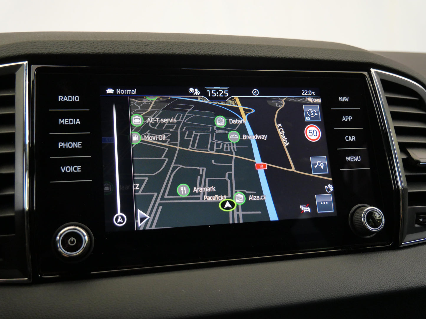 Škoda Karoq 1.5 TSI 110 kW Top Selection