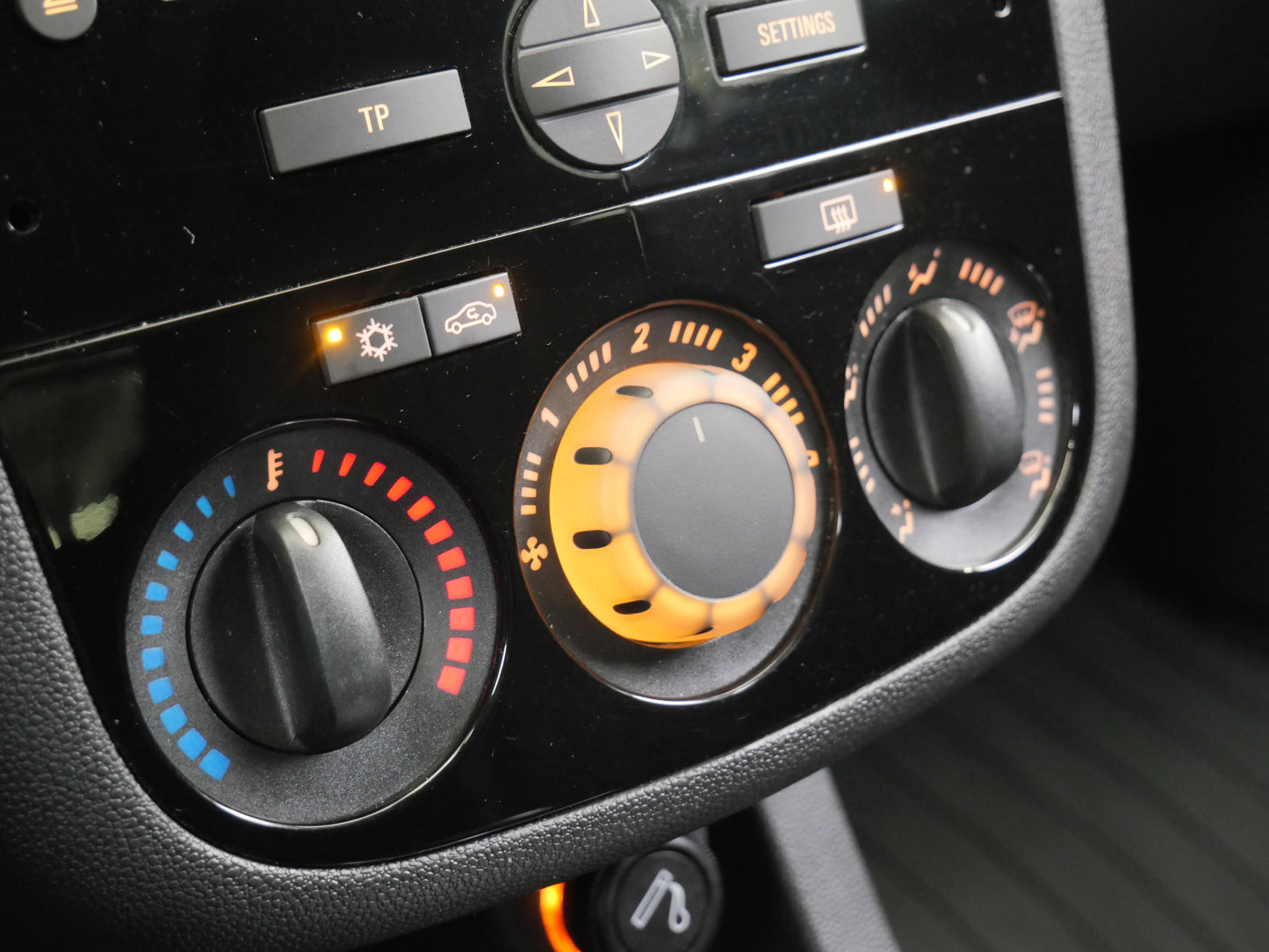 Opel Corsa 1.2i 63 kW Easytronic