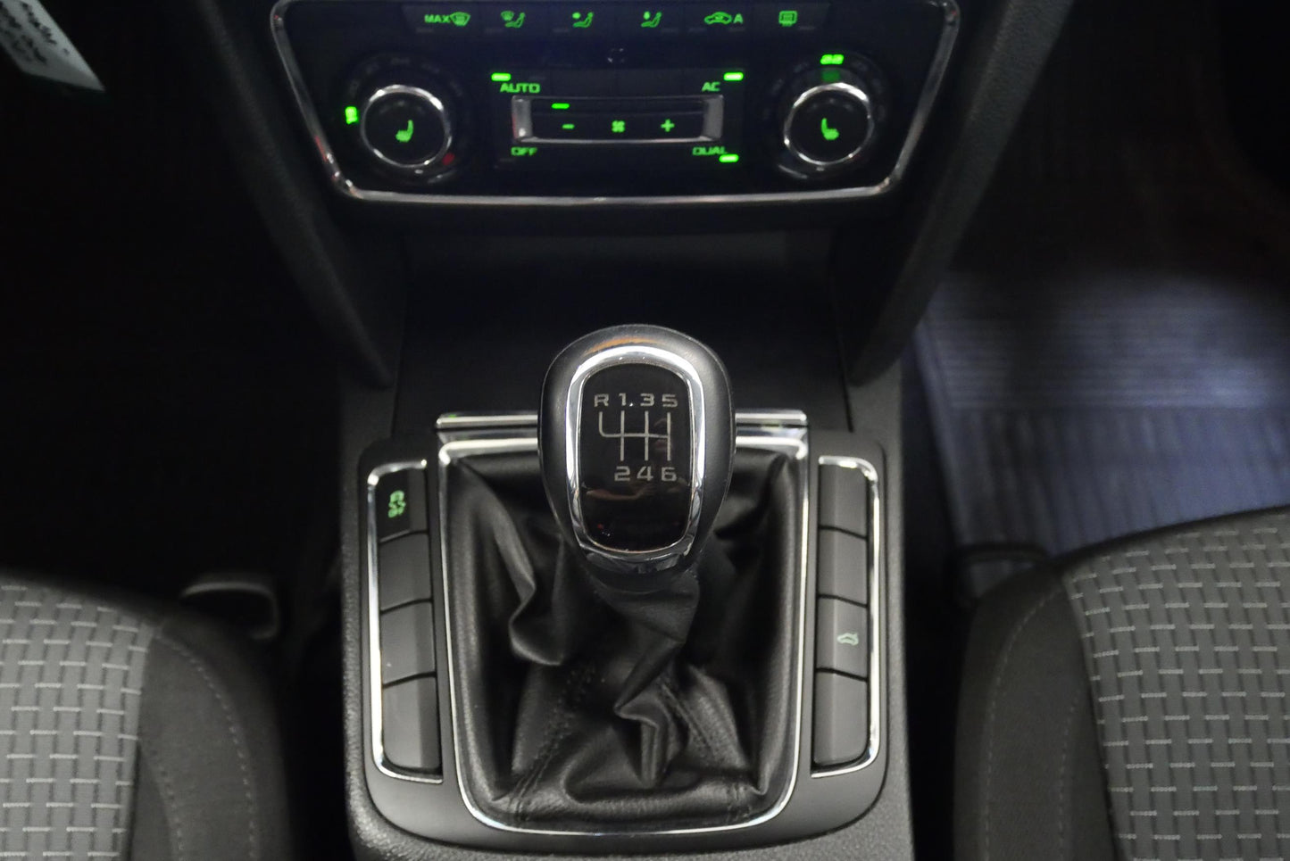 Škoda Superb 2.0 TDI 103 kW Ambition