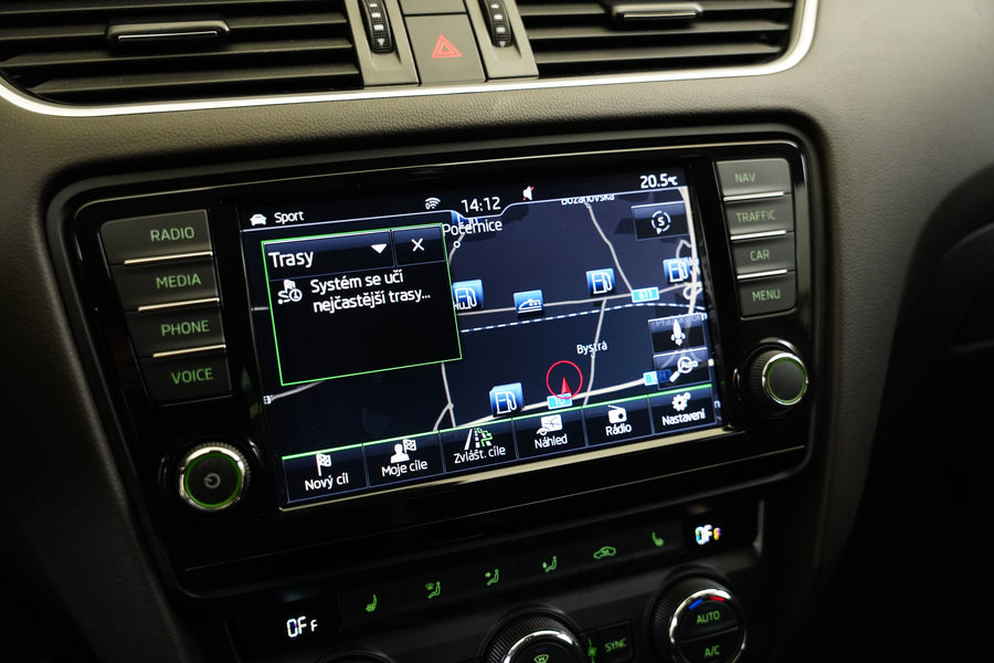 Škoda Octavia 2.0 TDI 110 kW DSG L&K – foto 20