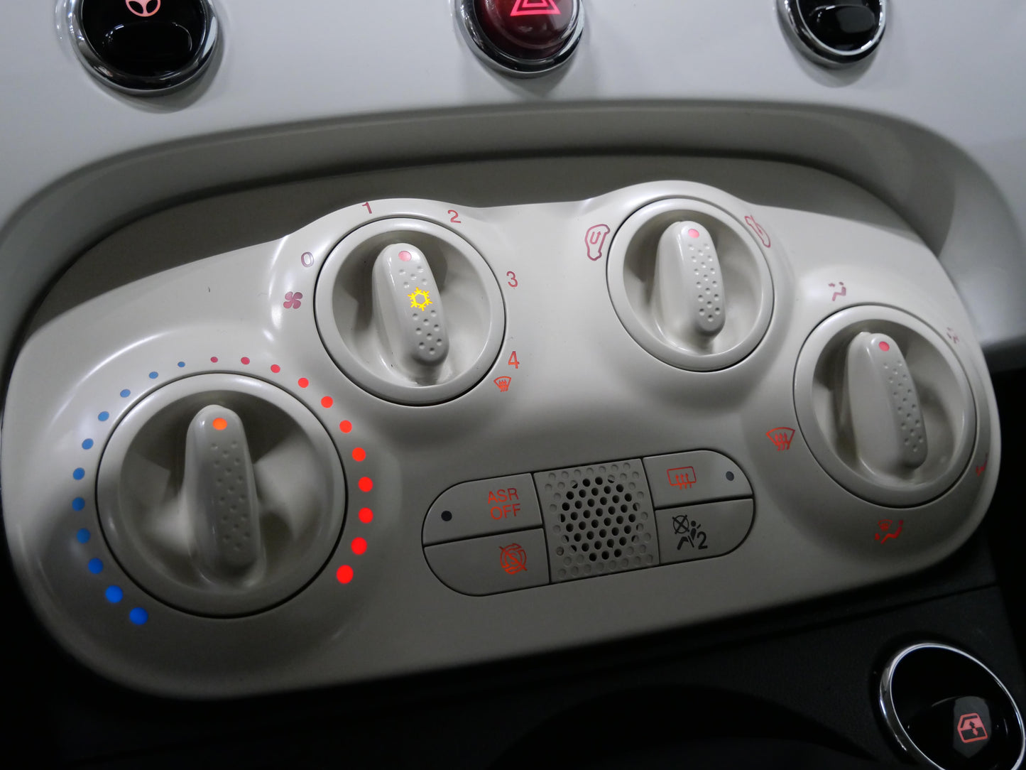 Fiat 500 1.2i 51 kW Lounge
