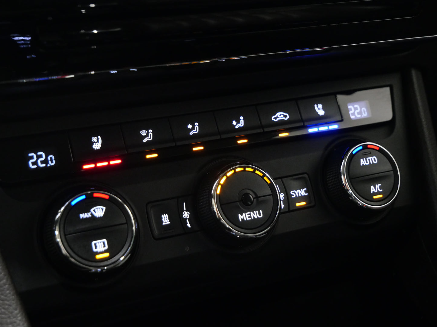 Škoda Superb 2.0 TDI 140 kW 4x4 L&K