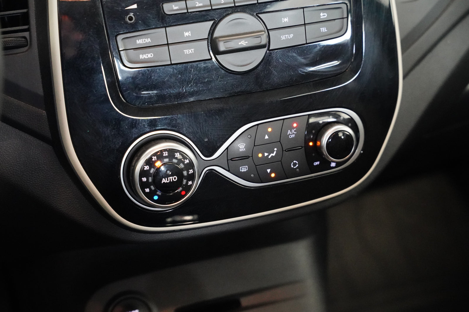 Renault Captur 0.9 Tce 66 kW Limited – foto 20