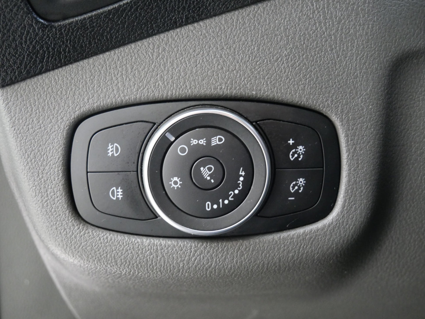 Ford Tourneo Connect Grand 1.5 TDCi 88 kW Trend