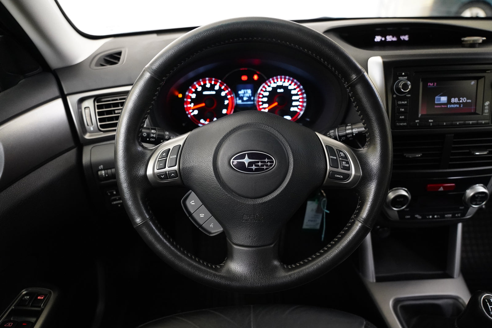 Subaru Forester 2.0 i 110 kW Exclusive – foto 20